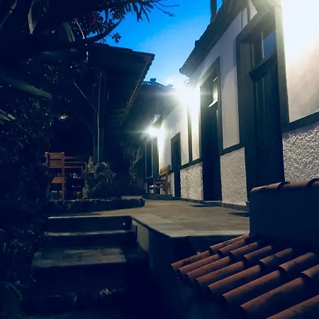 Casa Lomo Cabo *