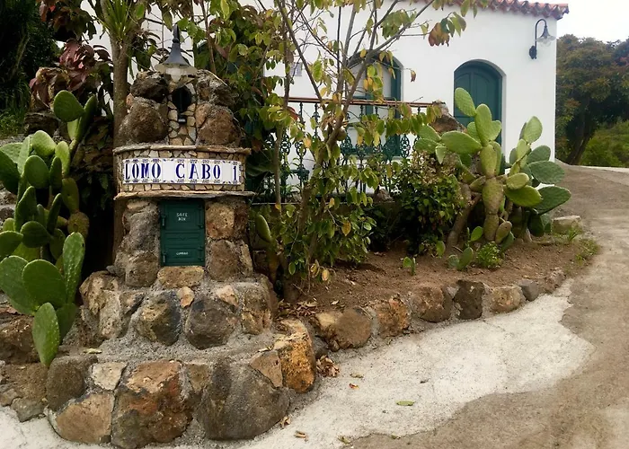 Casa Lomo Cabo *